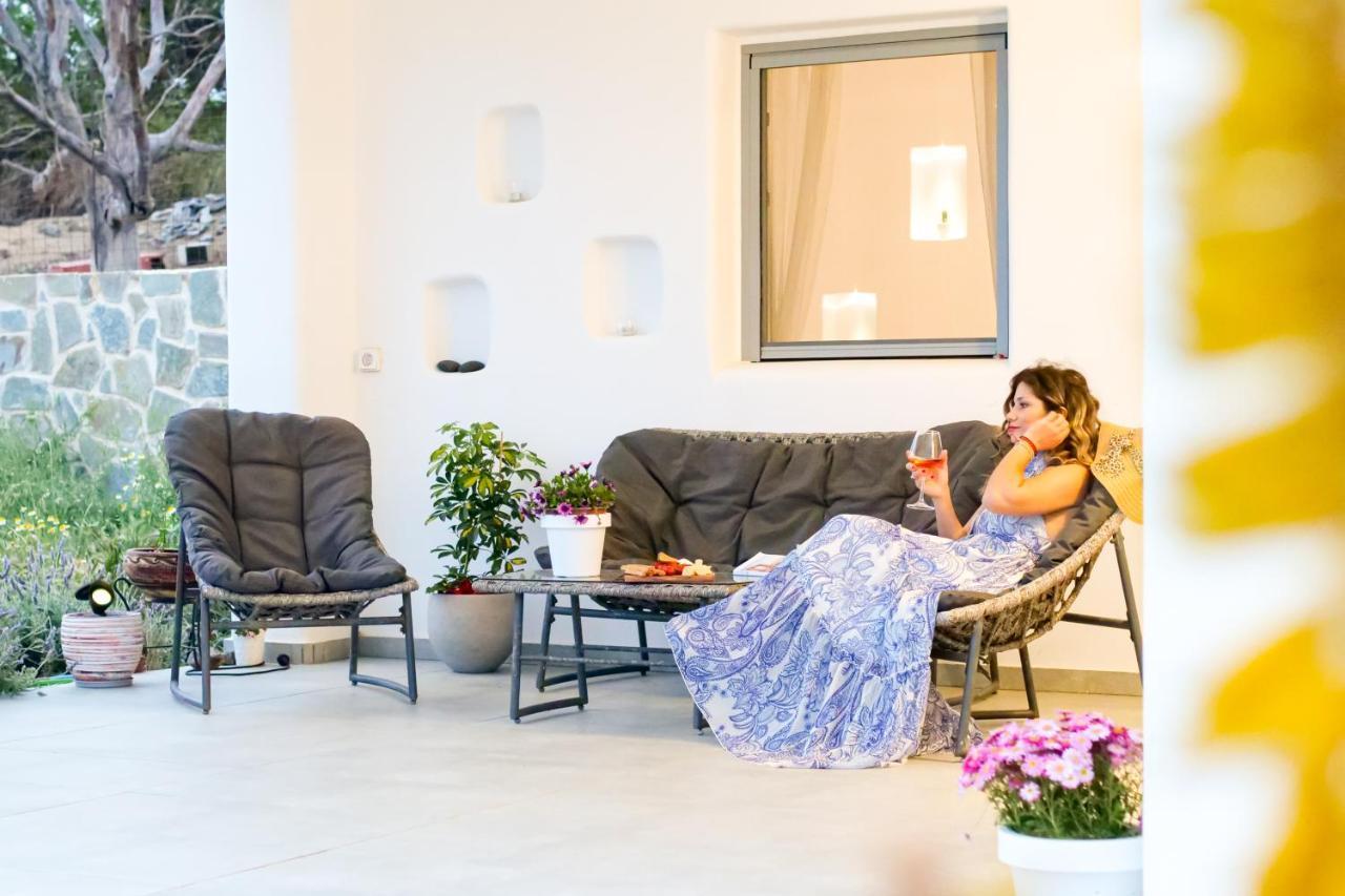 Cycladic Home On The Hill With Beautiful Views!! Agkidia Bagian luar foto
